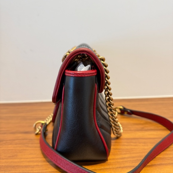 Gucci Vintage Effect Calfskin Matelasse Diagonal Small Torchon GG Marmont Black - Picture 8 of 10